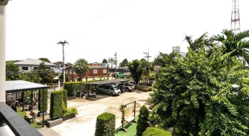 Hotel Oyo 75305 T Park Pak Chong Mu Si Exterior foto